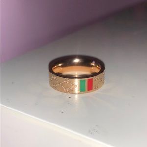 GUCCI RING